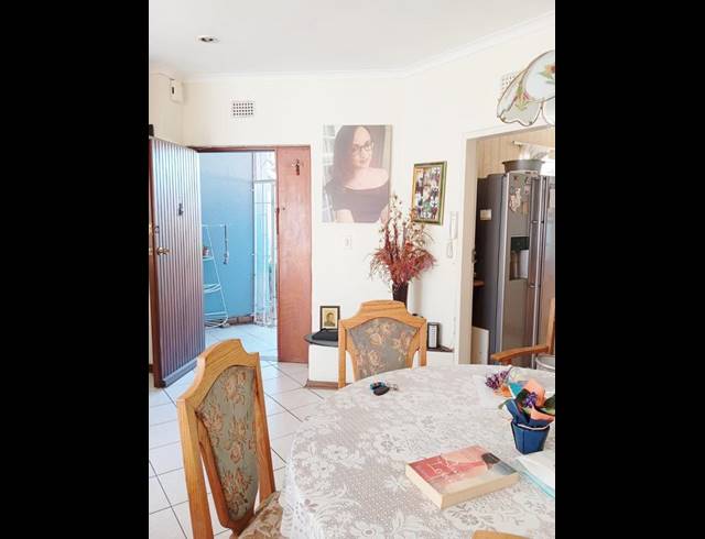 2 BEDROOM APARTMENT FOR SALE IN SIMMERFIELD